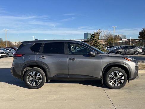 Certified 2023 Nissan Rogue SV image 3