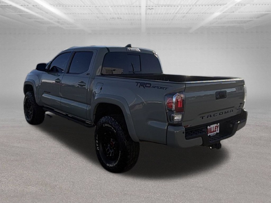 Used 2022 Toyota Tacoma TRD Sport w/ Technology Package RWD image 9