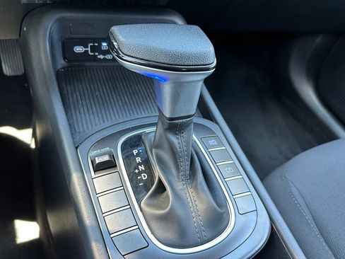 Used 2024 Hyundai Kona SE FWD image 30