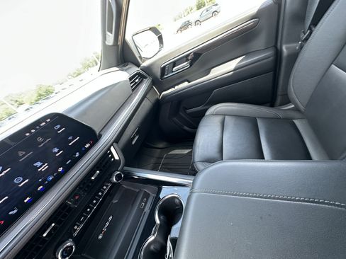 Certified 2025 Chevrolet Tahoe LT AWD/4WD image 16
