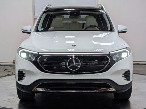 Used 2023 Mercedes-Benz EQB 300 4MATIC w/ Exclusive Package image 3