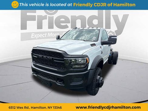 New 2024 RAM 5500 Tradesman image 3