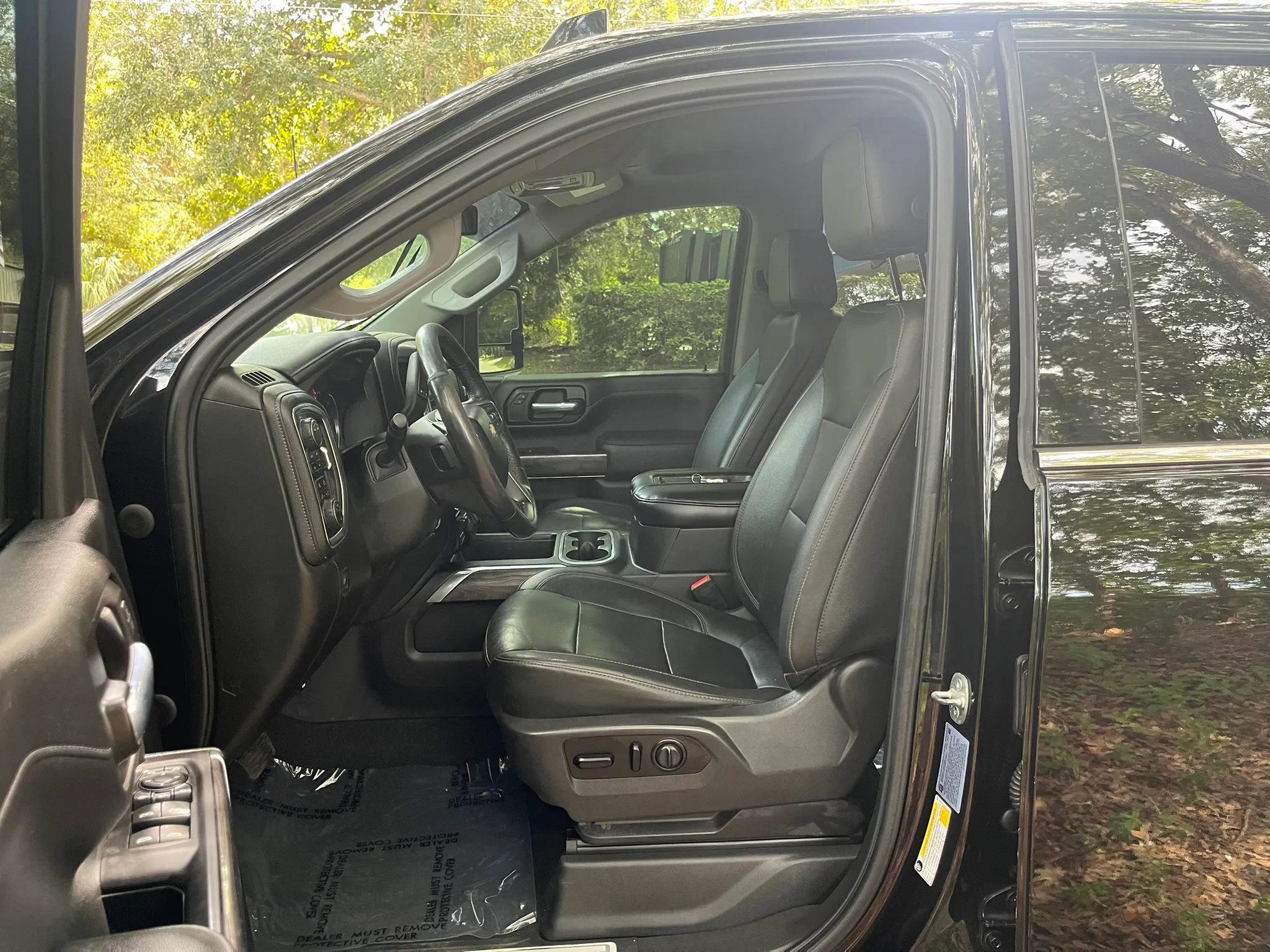 Used 2021 Chevrolet Silverado 2500 LTZ AWD/4WD image 12