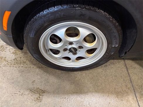 Used 2013 MINI Cooper Hardtop image 16