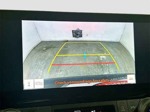 Used 2024 Toyota Grand Highlander XLE image 11