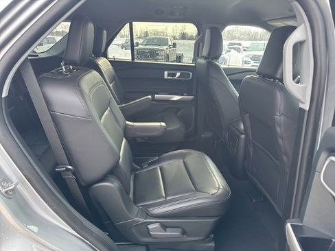 Used 2023 Ford Explorer XLT w/ Equipment Group 202A image 14