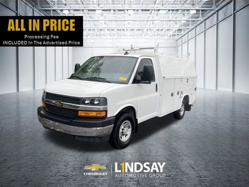 Used 2022 Chevrolet Express 3500 w/ Power Convenience Package RWD image 1