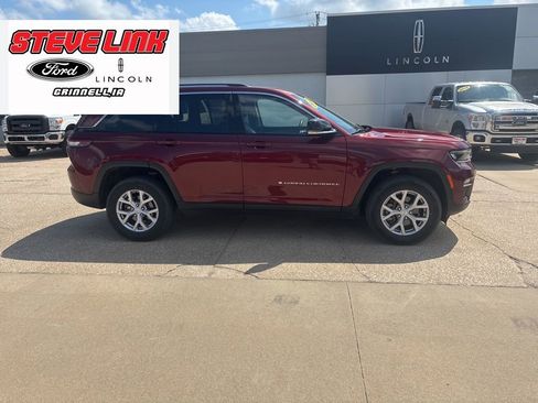 Used 2022 Jeep Grand Cherokee Limited image 5