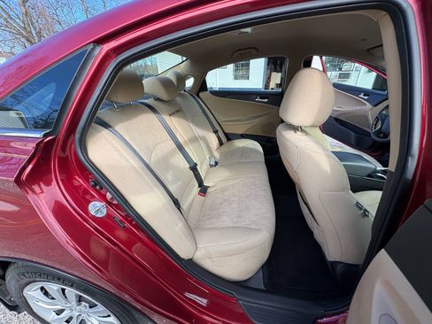 Used 2012 Hyundai Sonata GLS FWD image 39