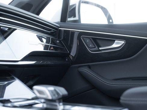 New 2026 Audi Q7 3.0T Premium Plus image 16