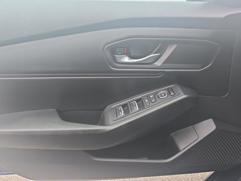 Used 2024 Honda Accord EX image 25