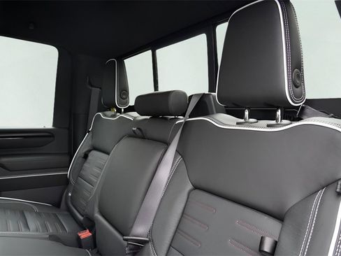 New 2026 GMC Sierra 2500 AT4X image 38