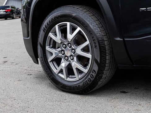 Used 2020 GMC Acadia SLT AWD/4WD image 7