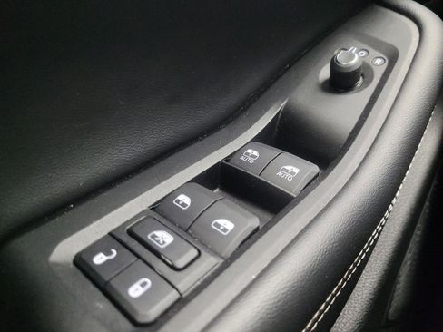 Used 2022 Jeep Grand Cherokee Limited image 27