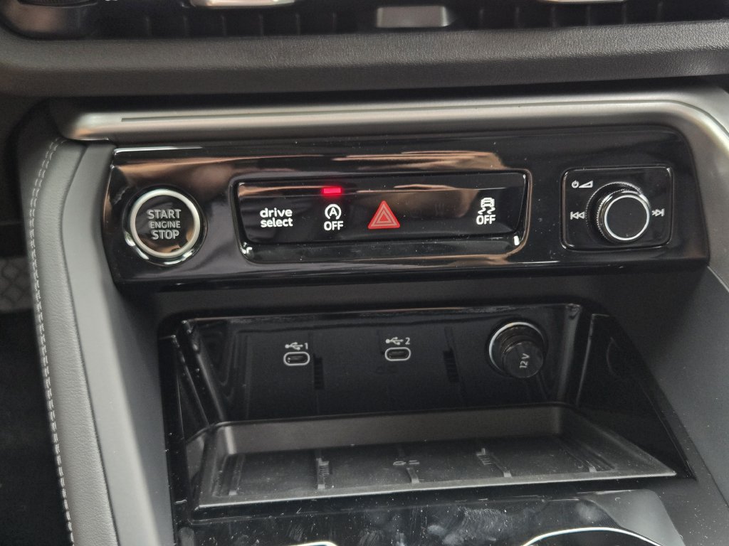 Used 2026 Audi Q5 Premium Plus w/ Premium Plus AWD/4WD image 24
