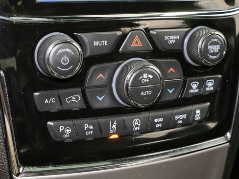 Used 2021 Jeep Grand Cherokee Limited w/ Quick Order Package 28K 80th image 11