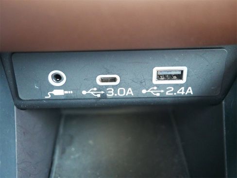 Used 2023 Subaru Outback Touring image 30