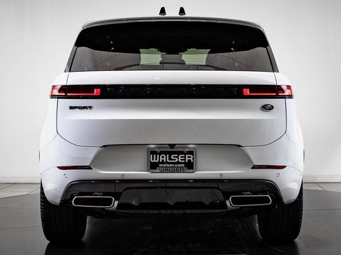 Used 2023 Land Rover Range Rover Sport SE Dynamic image 7
