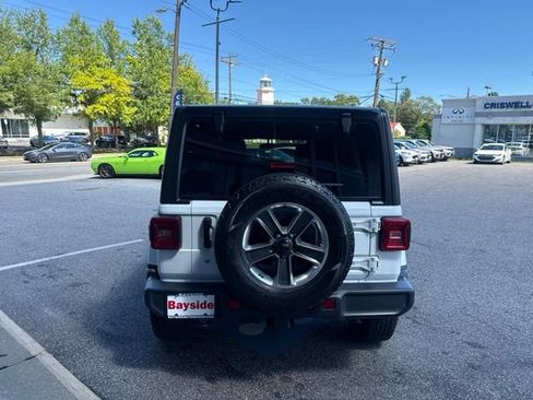 Used 2019 Jeep Wrangler Unlimited Sahara w/ LED Lighting Group AWD/4WD image 20