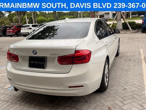 Used 2018 BMW 320i Sedan RWD image 14