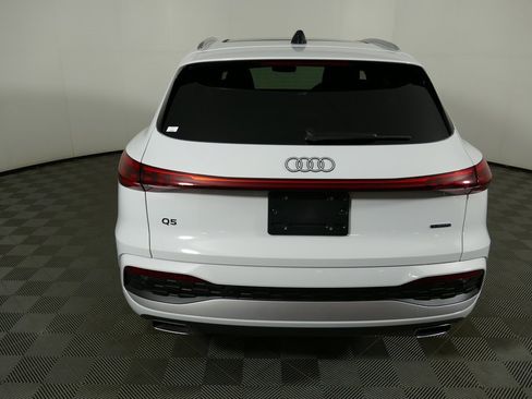 New 2025 Audi Q5 Premium Plus image 4