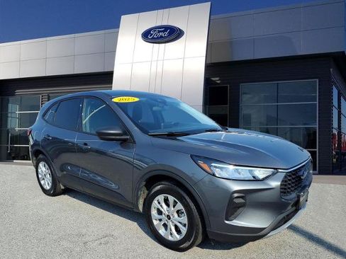 Certified 2025 Ford Escape Active FWD image 1
