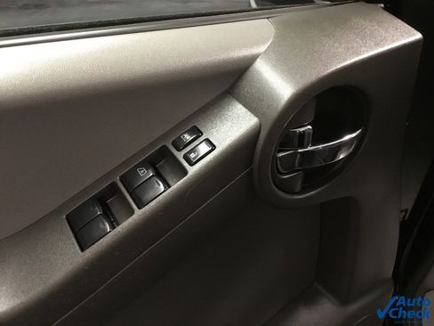 Used 2014 Nissan Xterra S image 28