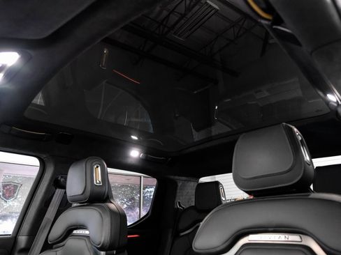 Used 2023 Rivian R1T Adventure image 6