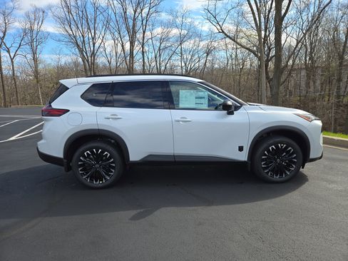 New 2026 Nissan Rogue SV image 2