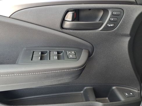 Used 2023 Honda Passport EX-L image 34