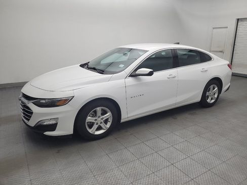 Used 2021 Chevrolet Malibu LS w/ Driver Confidence Package II FWD image 2