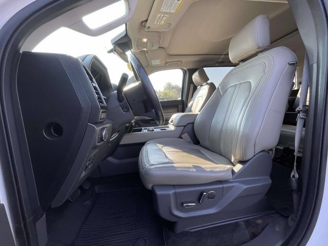 Used 2018 Ford Expedition Limited w/ Equipment Group 302A RWD image 18