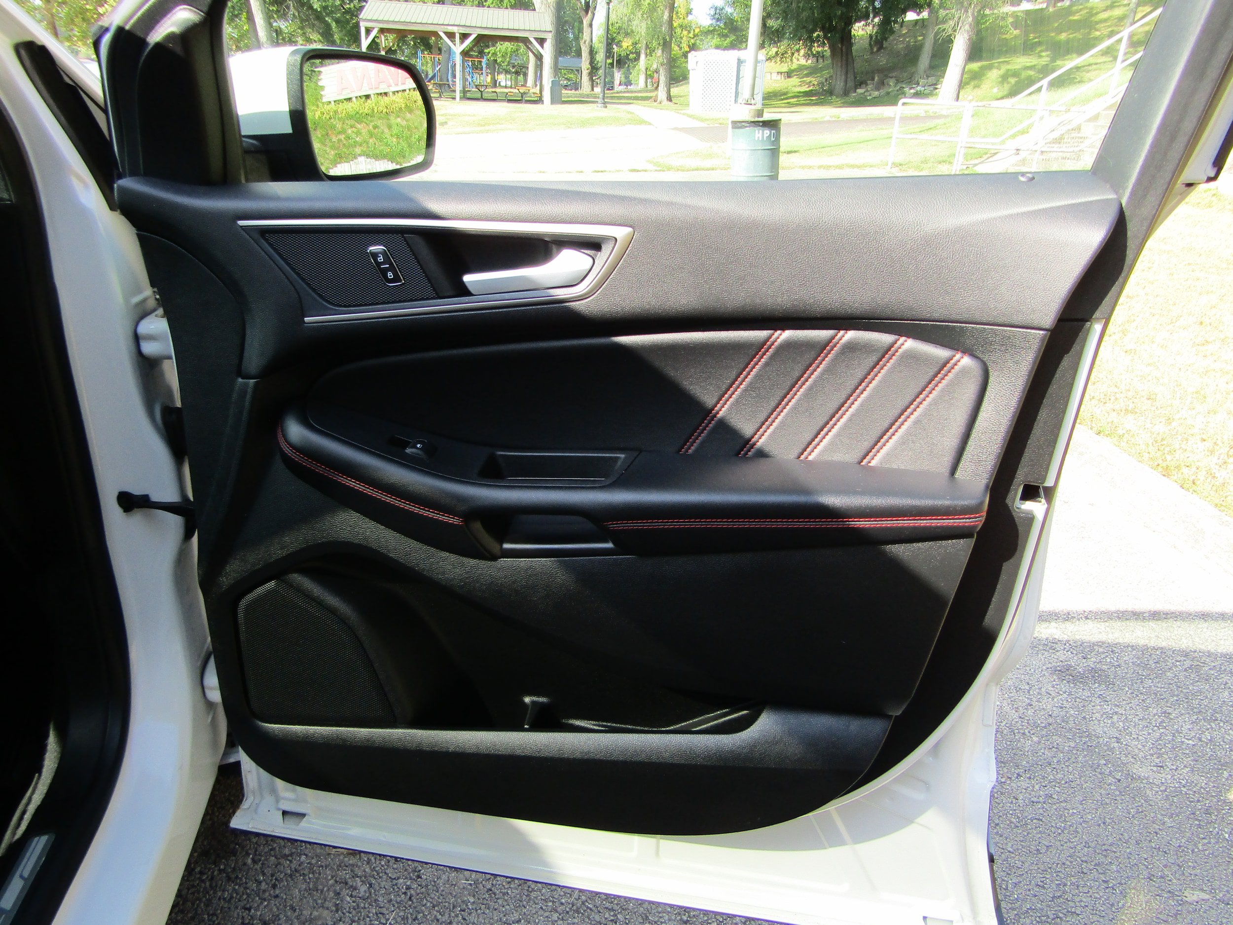 Used 2023 Ford Edge ST-Line AWD/4WD image 21