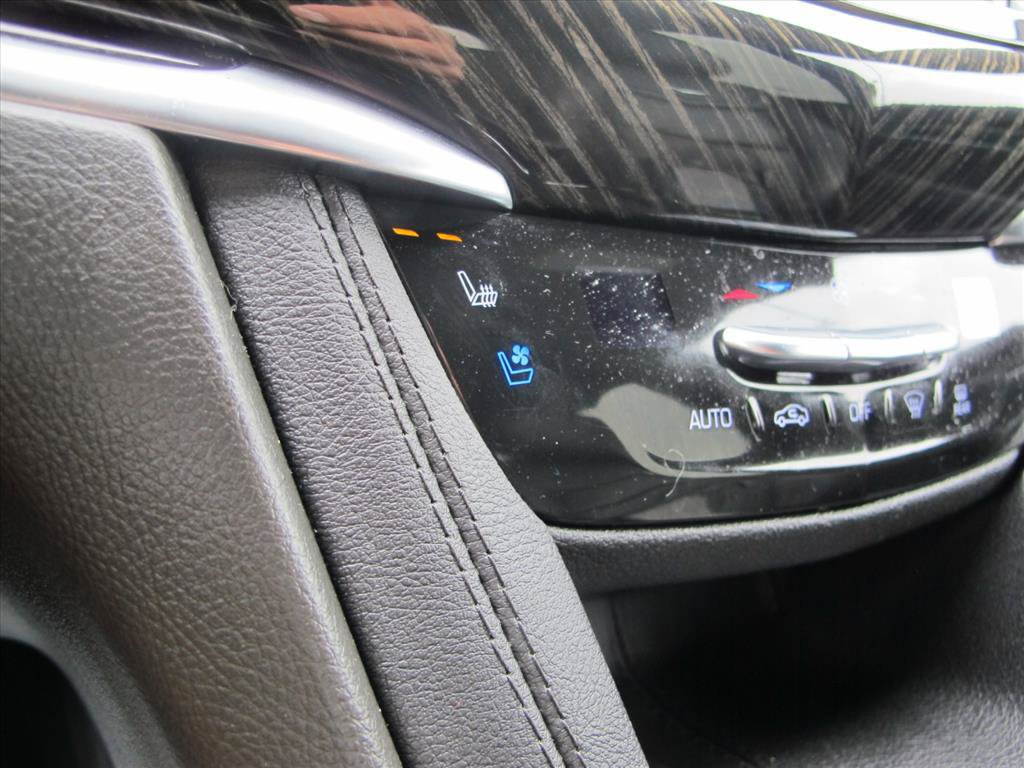 Used 2023 Cadillac XT6 Premium Luxury FWD image 15