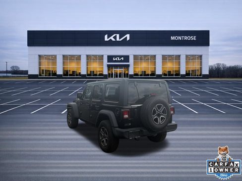 Used 2021 Jeep Wrangler Unlimited Sport AWD/4WD image 8