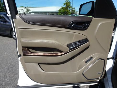 Used 2019 GMC Yukon XL SLT w/ Open Road Package RWD image 12