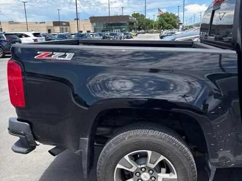 Used 2016 Chevrolet Colorado Z71 AWD/4WD image 15