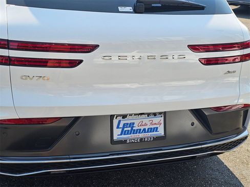 New 2026 Genesis GV70 2.5T Select image 25