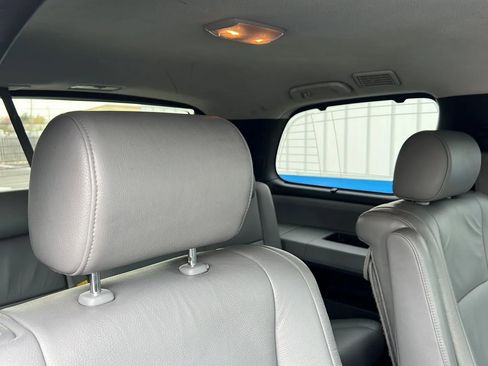 Used 2010 Toyota Sequoia Limited image 17