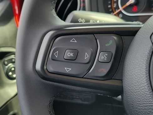 Used 2026 Jeep Wrangler Unlimited Rubicon AWD/4WD image 23