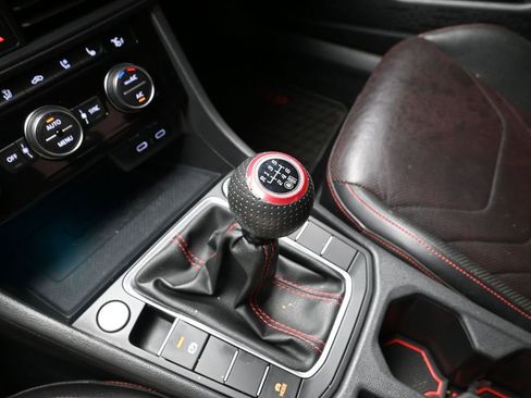 Used 2022 Volkswagen Jetta GLI Autobahn image 23