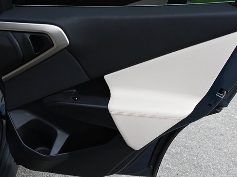 Certified 2025 BMW X3 xDrive30i w/ Convenience Package image 20