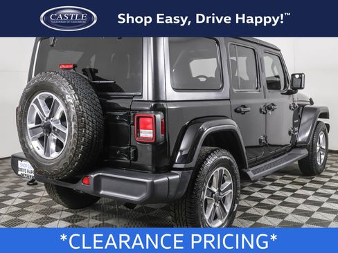 Used 2020 Jeep Wrangler Unlimited Sahara image 9