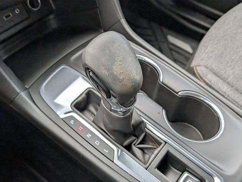 Used 2022 Chevrolet Equinox LT FWD image 24