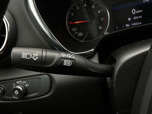 Used 2025 Chevrolet Blazer LT image 36