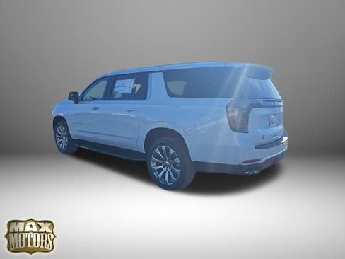 New 2026 Chevrolet Suburban Premier w/ Sun And Tow Package image 7