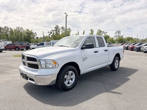 Used 2024 RAM 1500 Classic SLT image 7