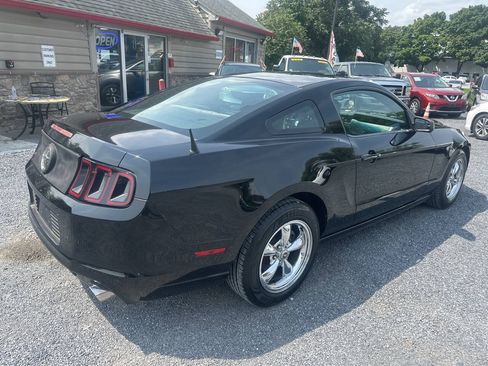 Used 2013 Ford Mustang Coupe RWD image 5