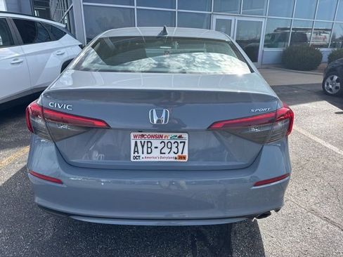 Used 2022 Honda Civic Sport image 3