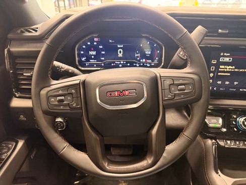 Used 2024 GMC Sierra 2500 AT4 w/ AT4 Premium Plus Package AWD/4WD image 35